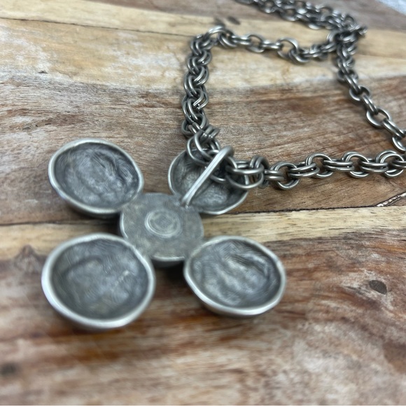 Vintage l 80s Givenchy Silver Pewter Floral Pearl Drop Chain Statement Necklace - Picture 7 of 11